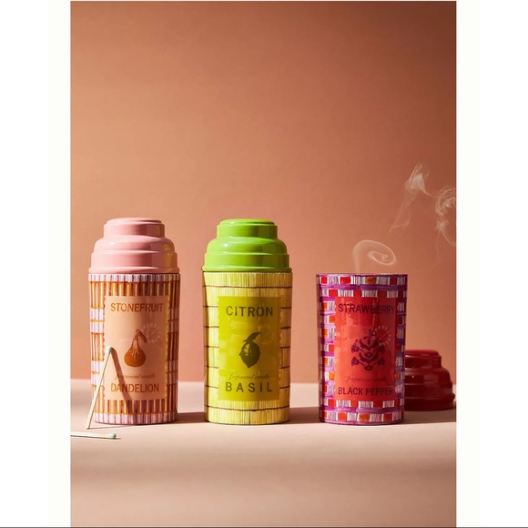 NWT Anthropologie Foodie Tin Candle in Stonefruit Dandelion - Picture 2 of 8